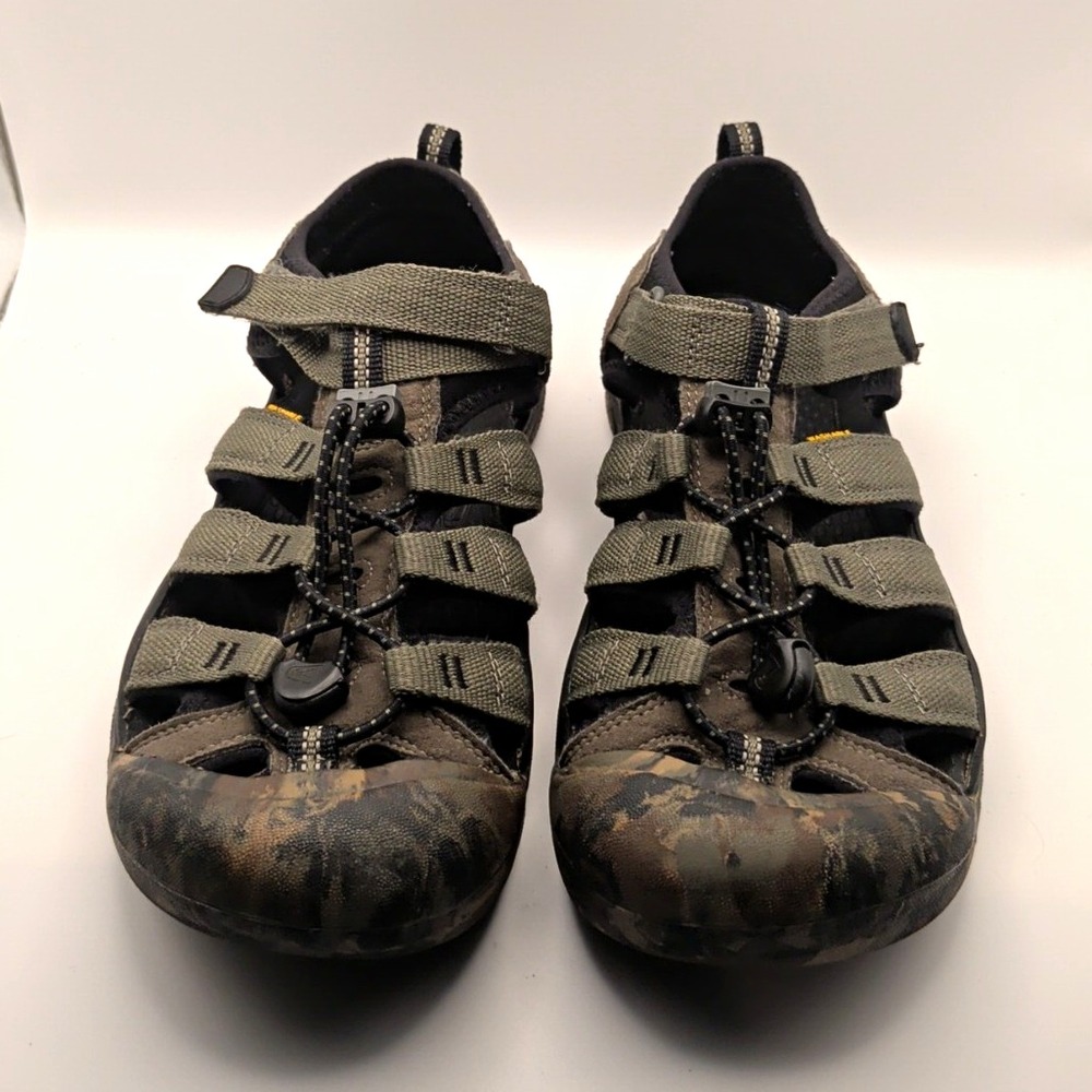 KEEN Mens Closed-Toe Sport Sandals Adjustable Drawstring Camo Green US 7